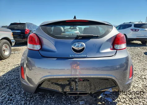 2016 Hyundai Veloster z USA, uszkodzony, nr VIN KMHTC6AD9GU267595